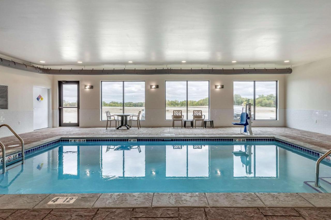 Mainstay Suites Waukee-West Des Moines Екстер'єр фото