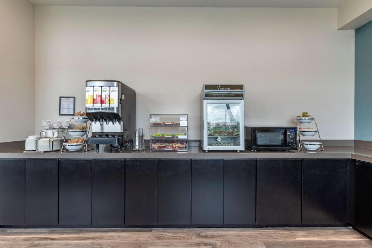 Mainstay Suites Waukee-West Des Moines Екстер'єр фото