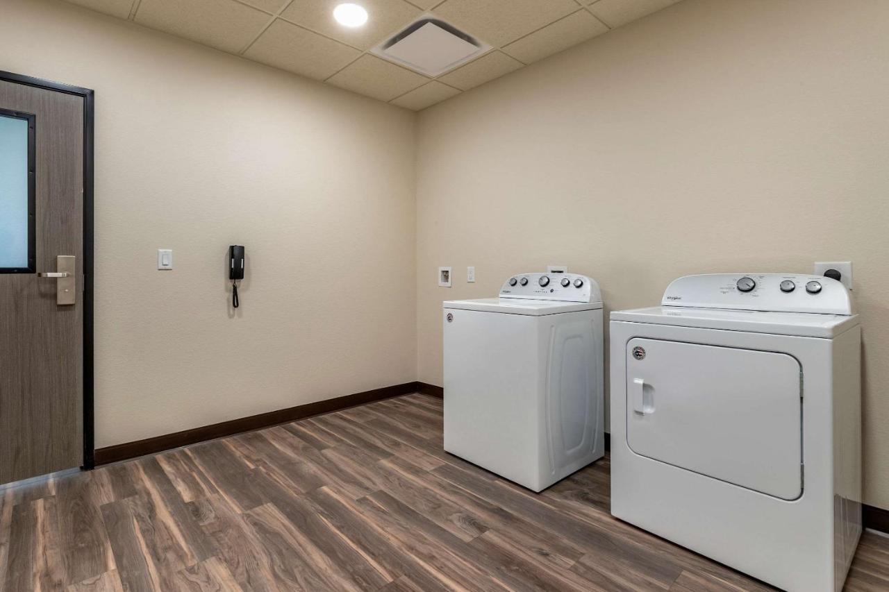 Mainstay Suites Waukee-West Des Moines Екстер'єр фото